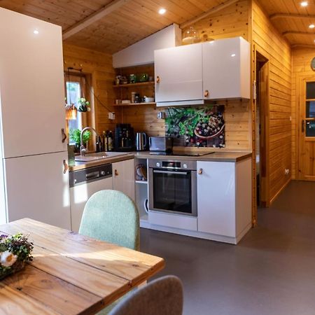 Chalet "Waldhauszeit" Am See Mucke Luaran gambar