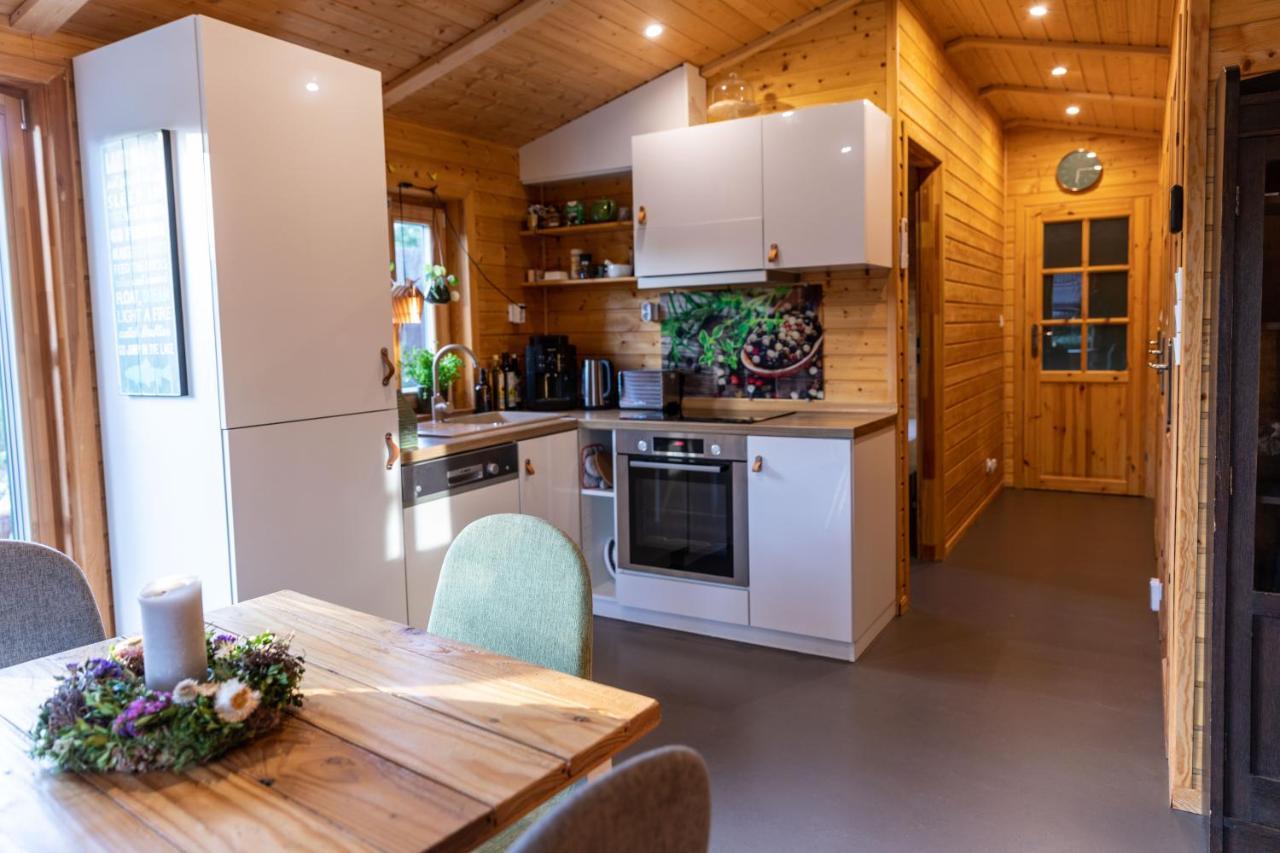 Chalet "Waldhauszeit" Am See Mucke Luaran gambar