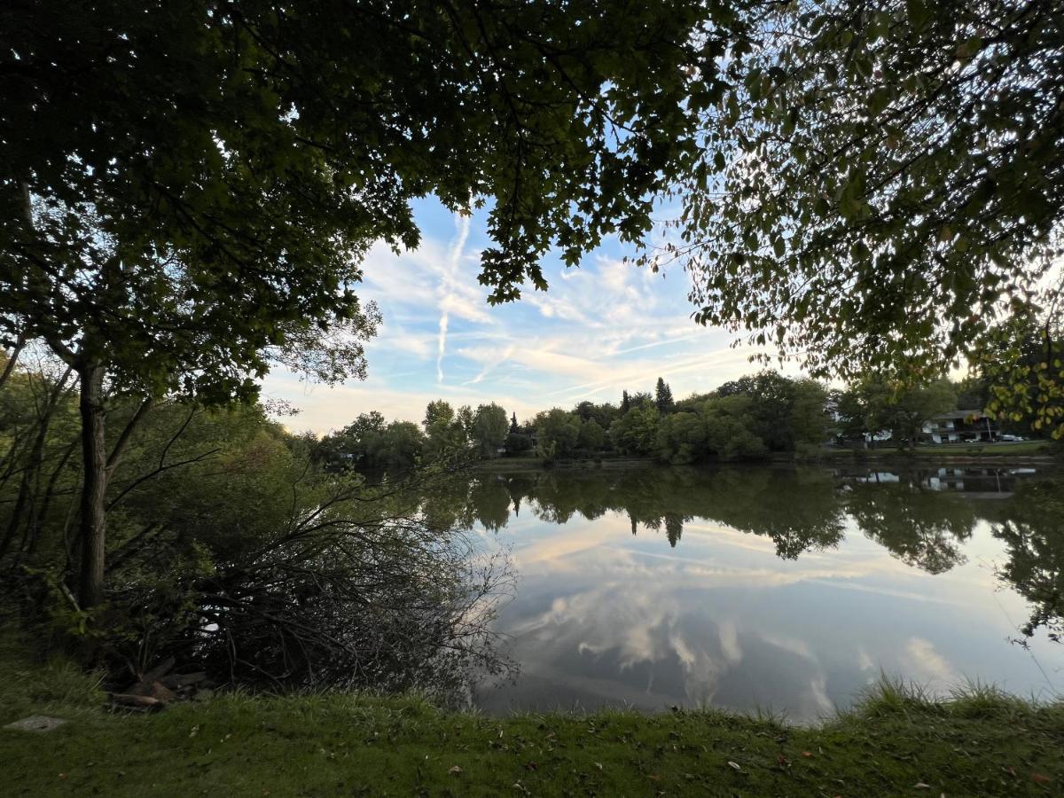 Chalet "Waldhauszeit" Am See Mucke Luaran gambar